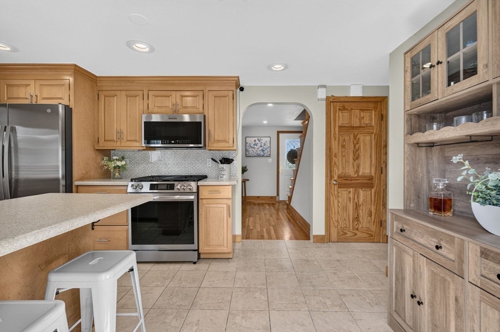 3 Wormstead St, Saugus, MA Photo #11