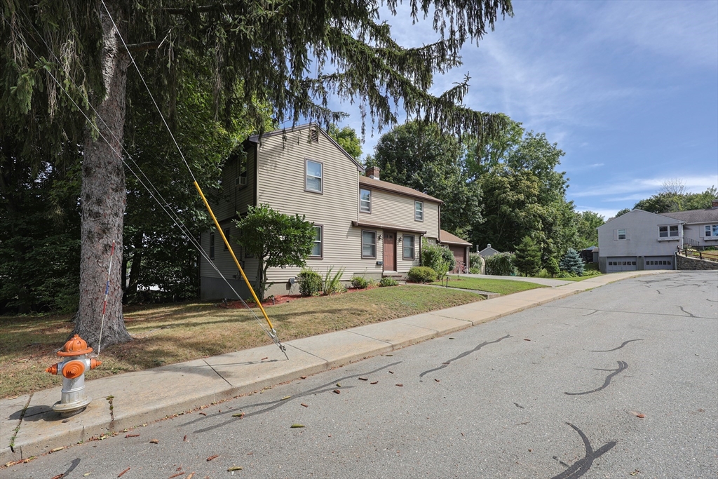53 Hillcrest Road