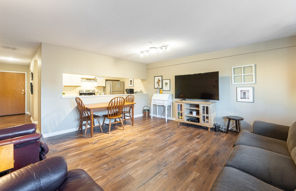 148 Main Street A307