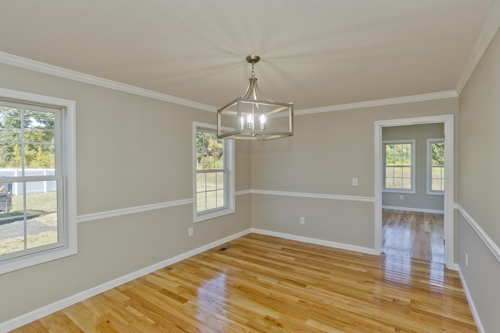 Agawam, Massachusetts 01001, United States, 4 Bedrooms Bedrooms, ,3 BathroomsBathrooms,Residential,Active,80463