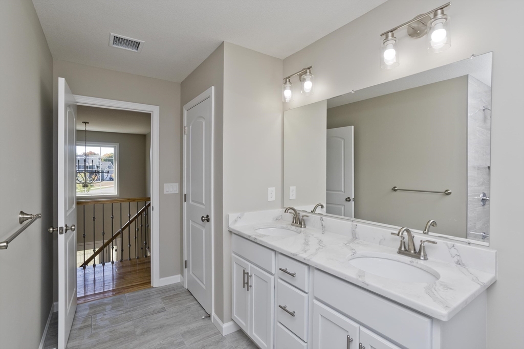 Agawam, Massachusetts 01001, United States, 4 Bedrooms Bedrooms, ,3 BathroomsBathrooms,Residential,Active,80463