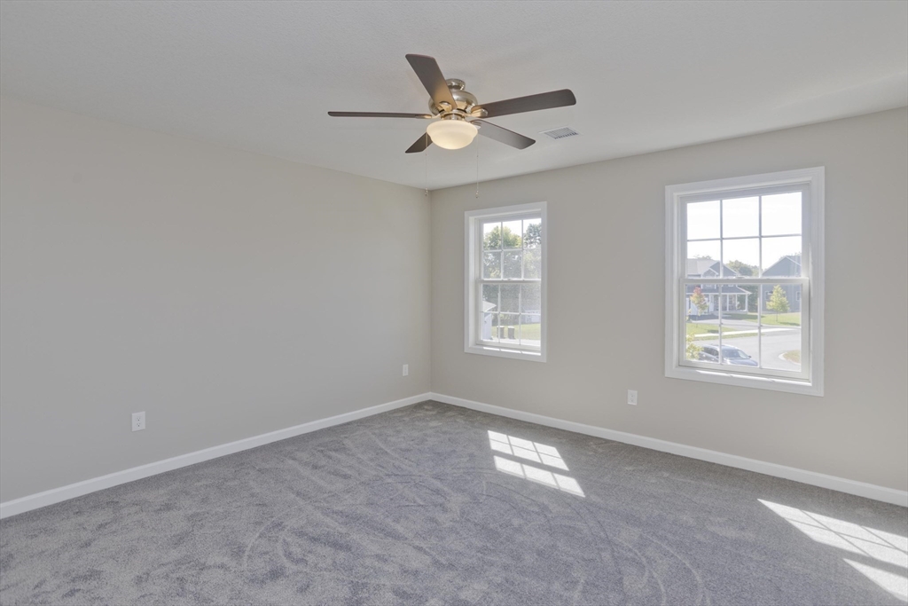 Agawam, Massachusetts 01001, United States, 4 Bedrooms Bedrooms, ,3 BathroomsBathrooms,Residential,Active,80463