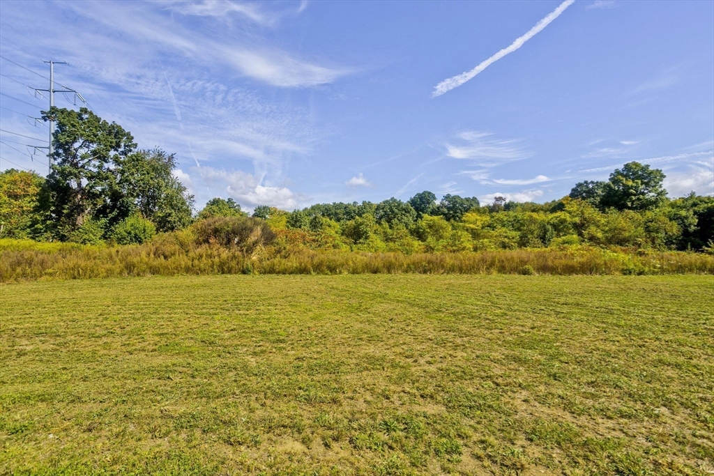 Agawam, Massachusetts 01001, United States, 4 Bedrooms Bedrooms, ,3 BathroomsBathrooms,Residential,Active,80463