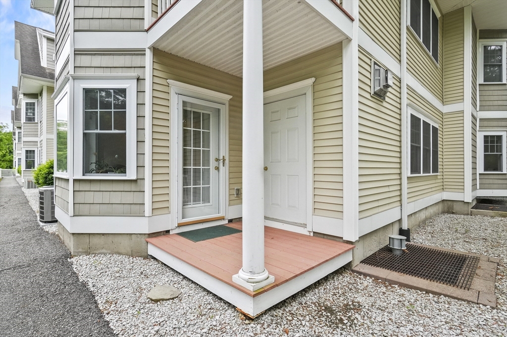 5 Mission Road 106