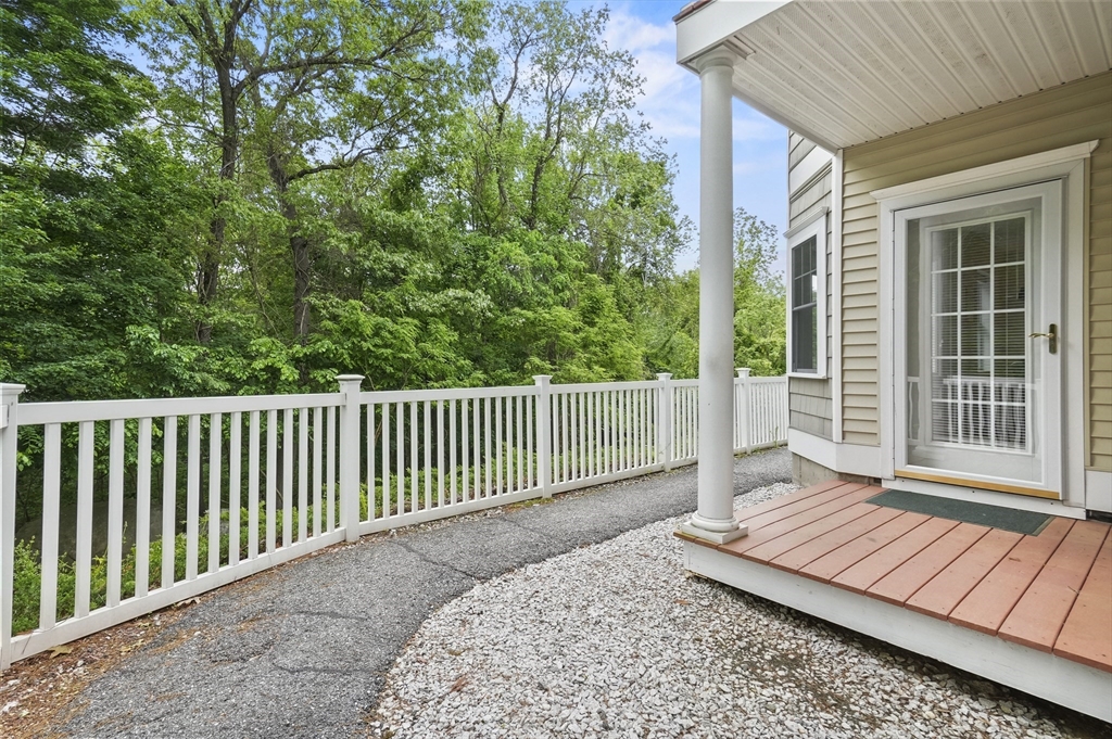 5 Mission Road 106
