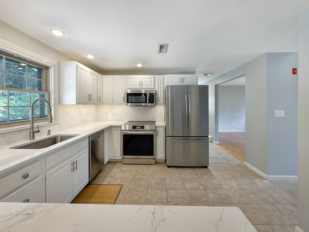 387 South St