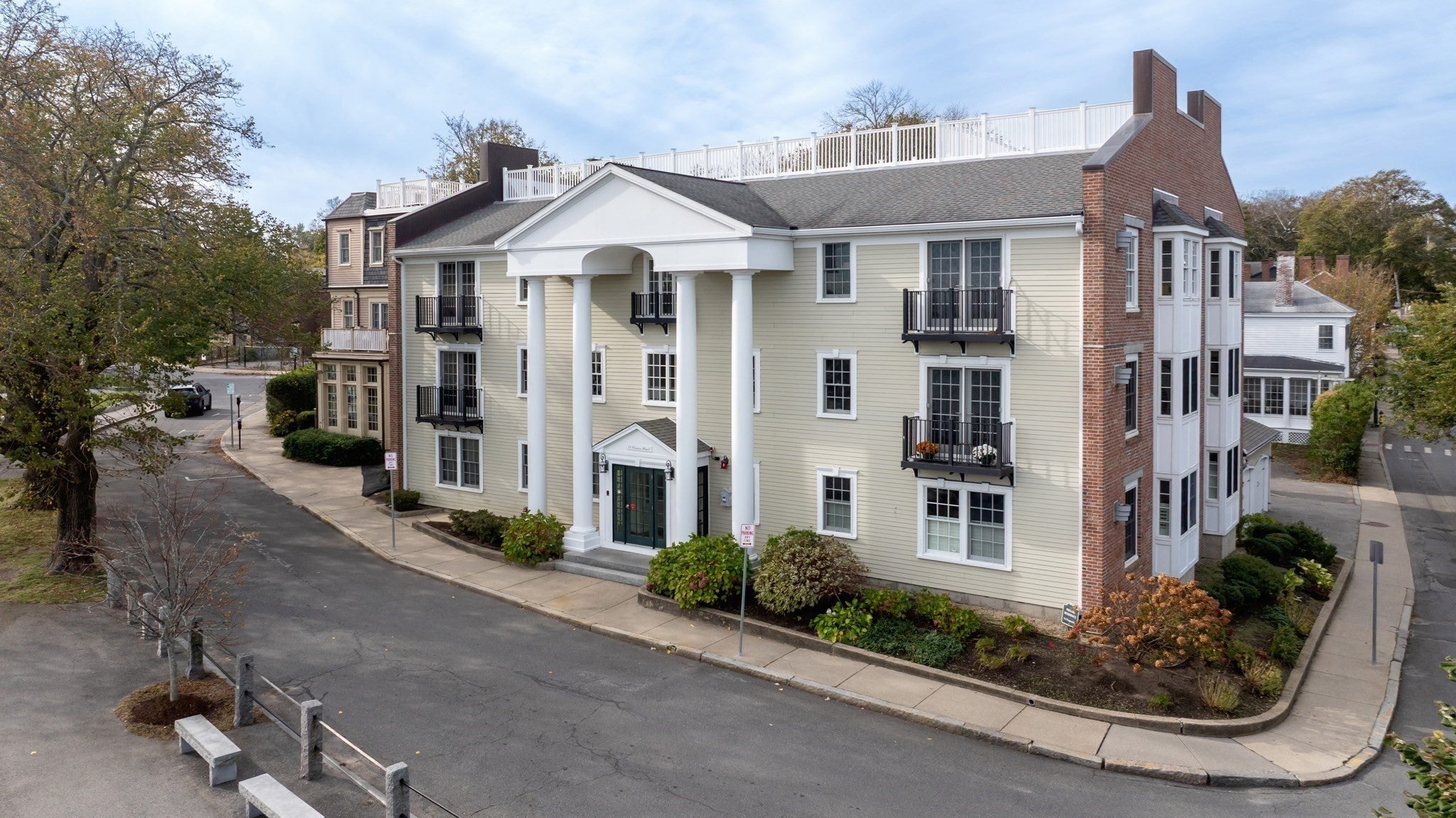 16 Carver St 201, Plymouth MA 02360