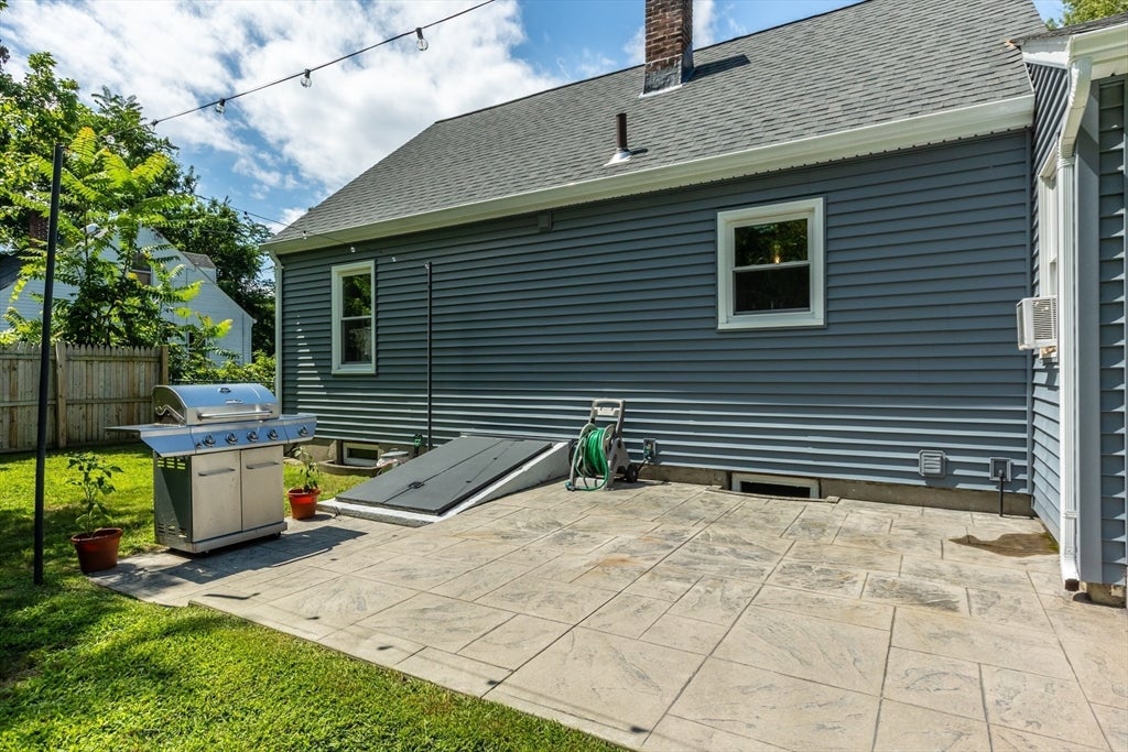 31 Thompson St, East Longmeadow, MA Photo #29
