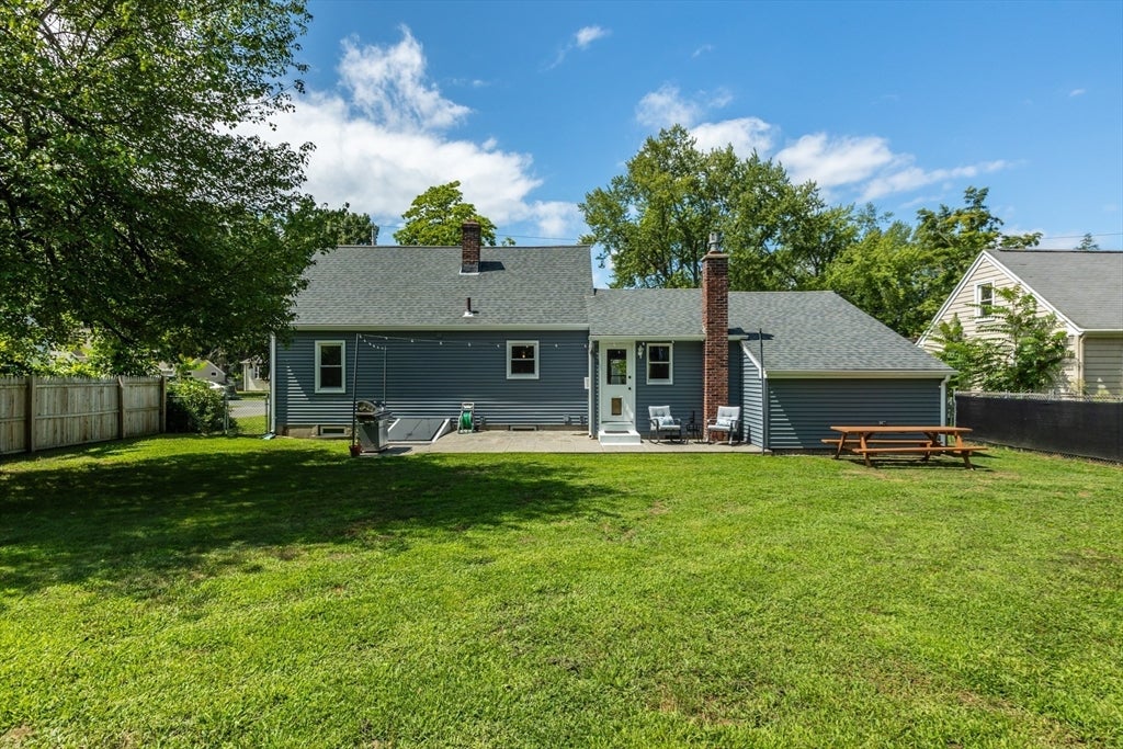 31 Thompson St, East Longmeadow, MA Photo #28