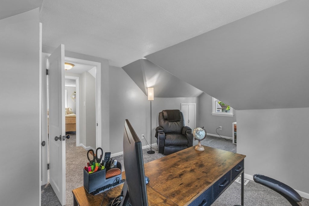 31 Thompson St, East Longmeadow, MA Photo #24