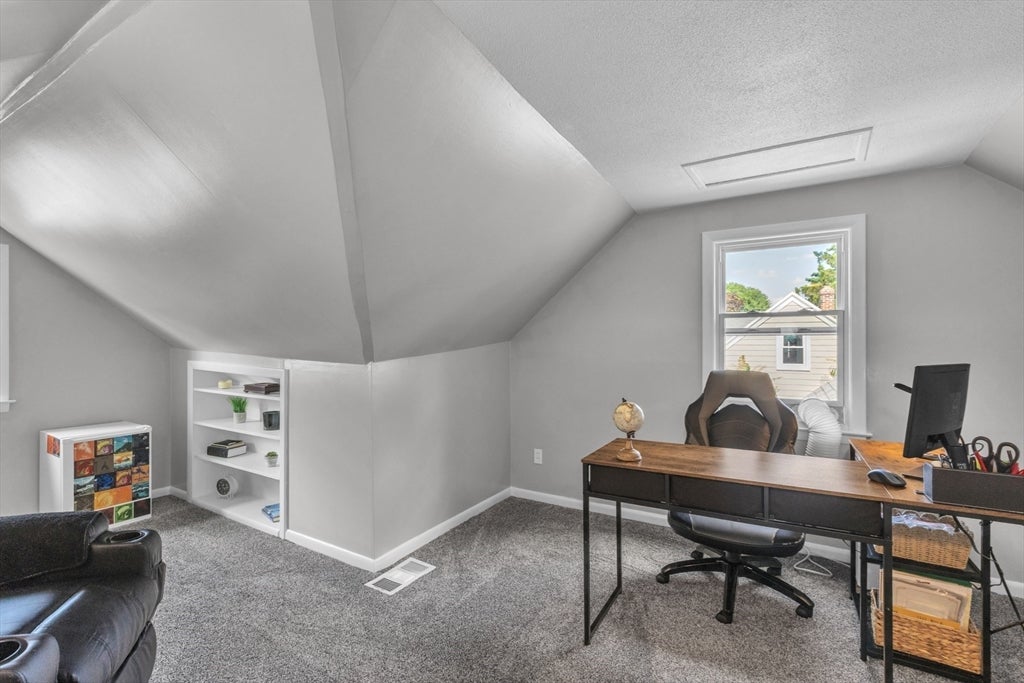 31 Thompson St, East Longmeadow, MA Photo #21