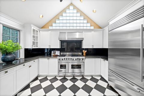 35 Glen Grn Winchester MA 01890