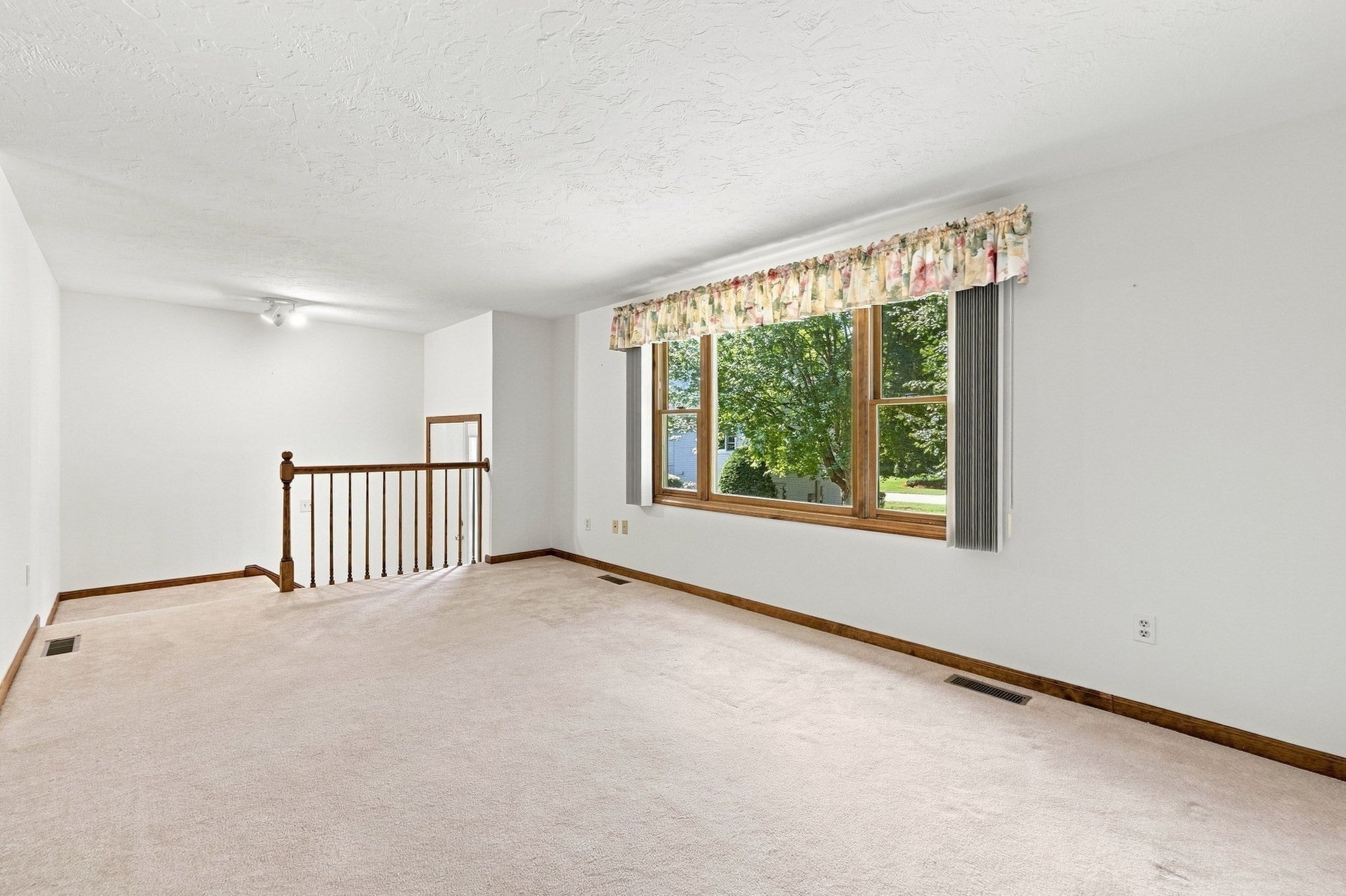 43 Villa Roma Dr #43, Tewksbury, MA Photo #24