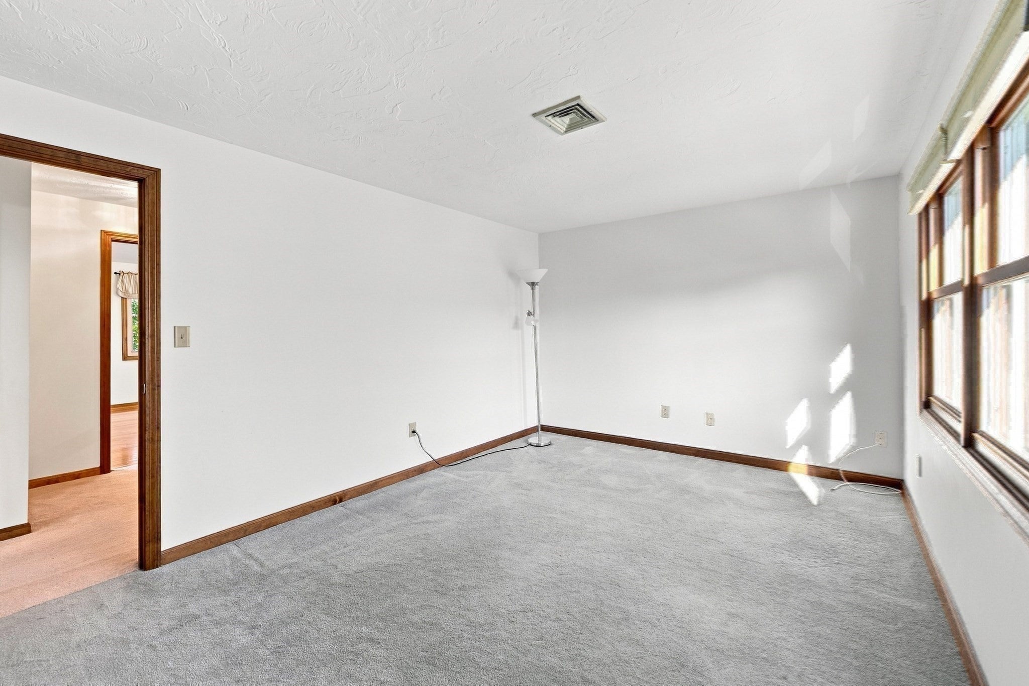 43 Villa Roma Dr #43, Tewksbury, MA Photo #28