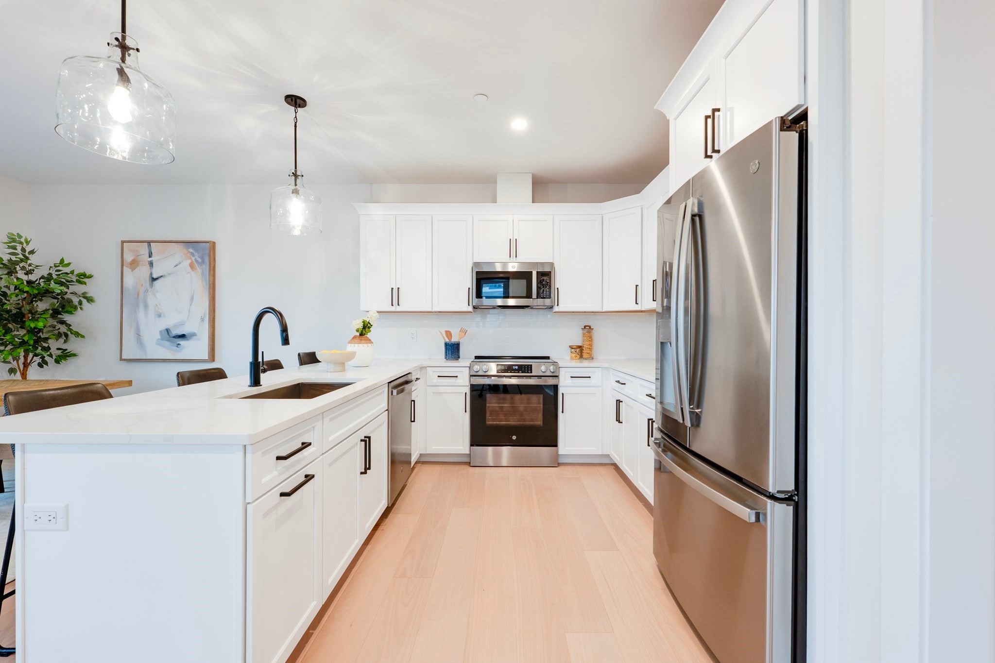 62 Foundry St 202