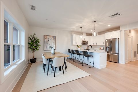 Photo of 62 Foundry St #202, Wakefield, MA 01880 (MLS # 73492736)