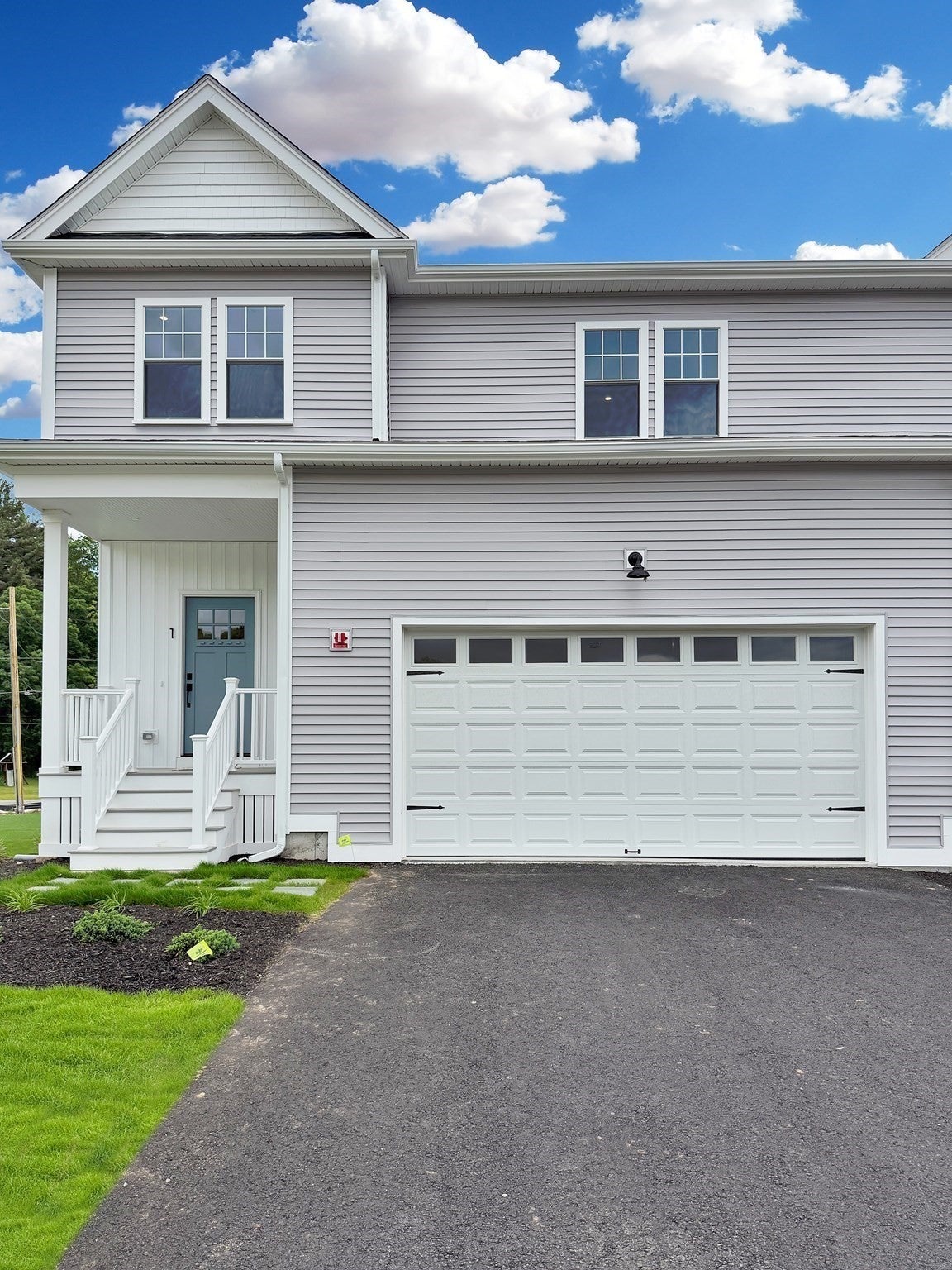 1 Whitman Circle 1