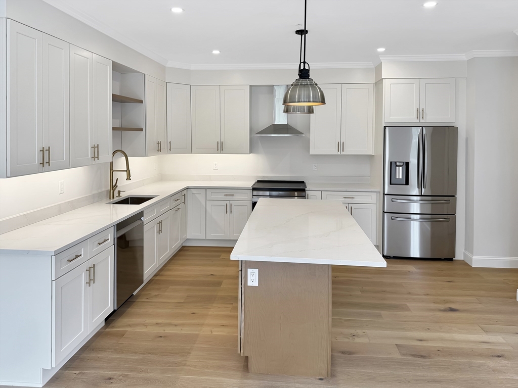 1 Whitman Circle 1
