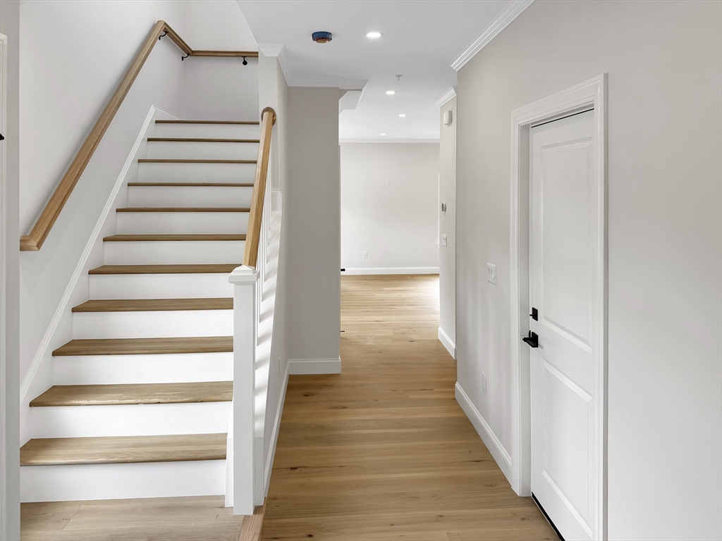1 Whitman Circle 1
