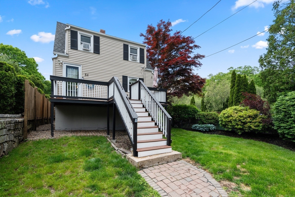 84 Windsor Ave