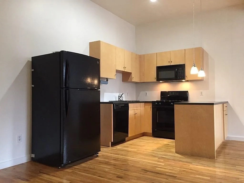 100 Pearl Street 2