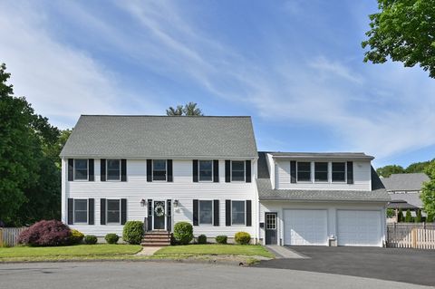 32 Iverson Rd Beverly MA 01915