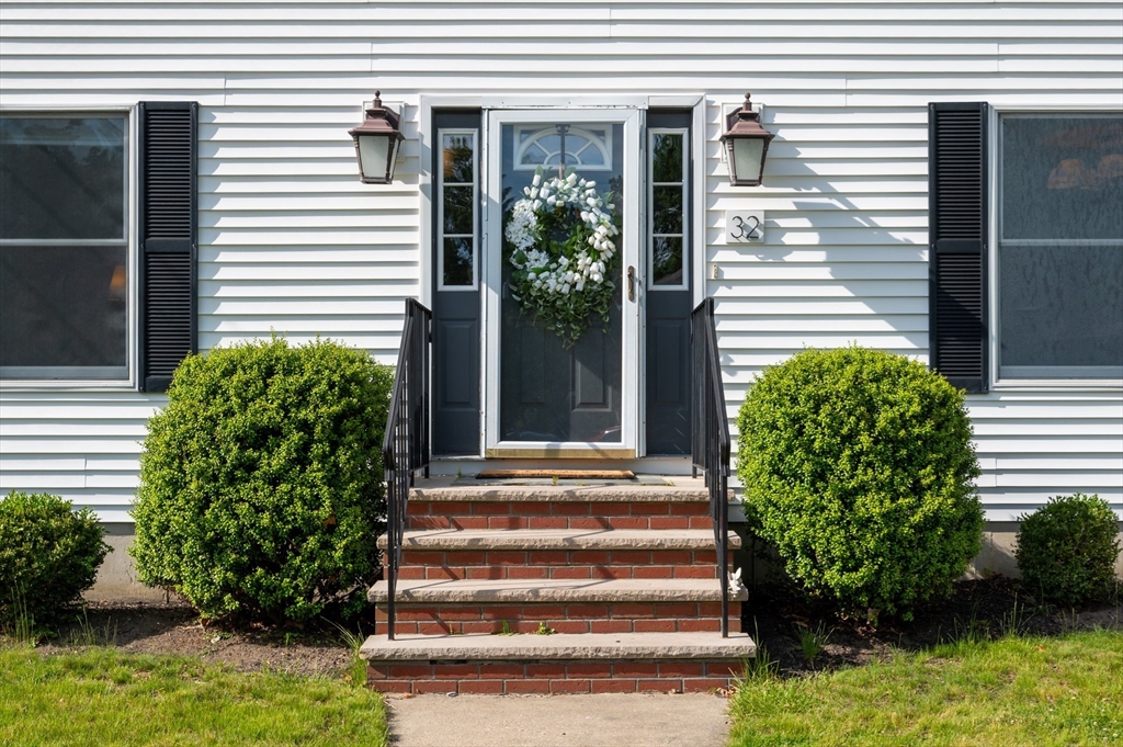 32 Iverson Rd