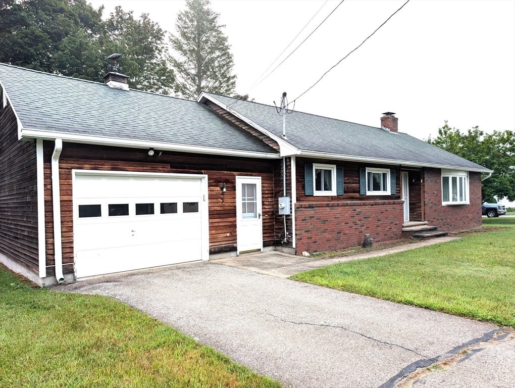 7 Allen St, West Brookfield, MA Photo #2