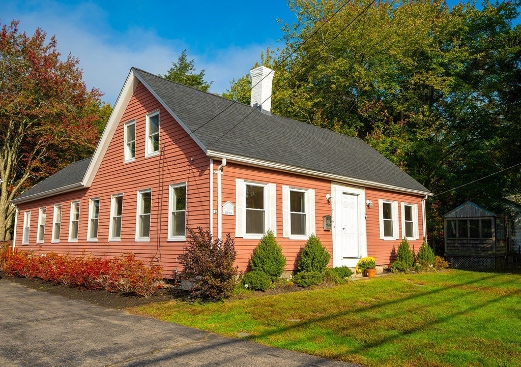 Click for 716 South Franklin St, Holbrook, MA slideshow Click for 716 South Franklin St, Holbrook, MA slideshow