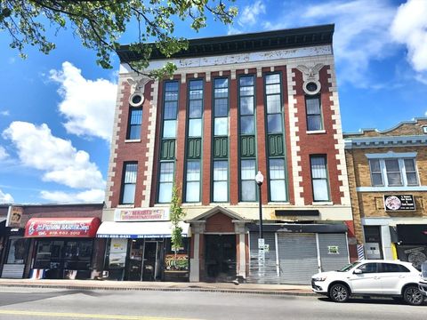 202 Broadway 2-1 Lawrence MA 01840
