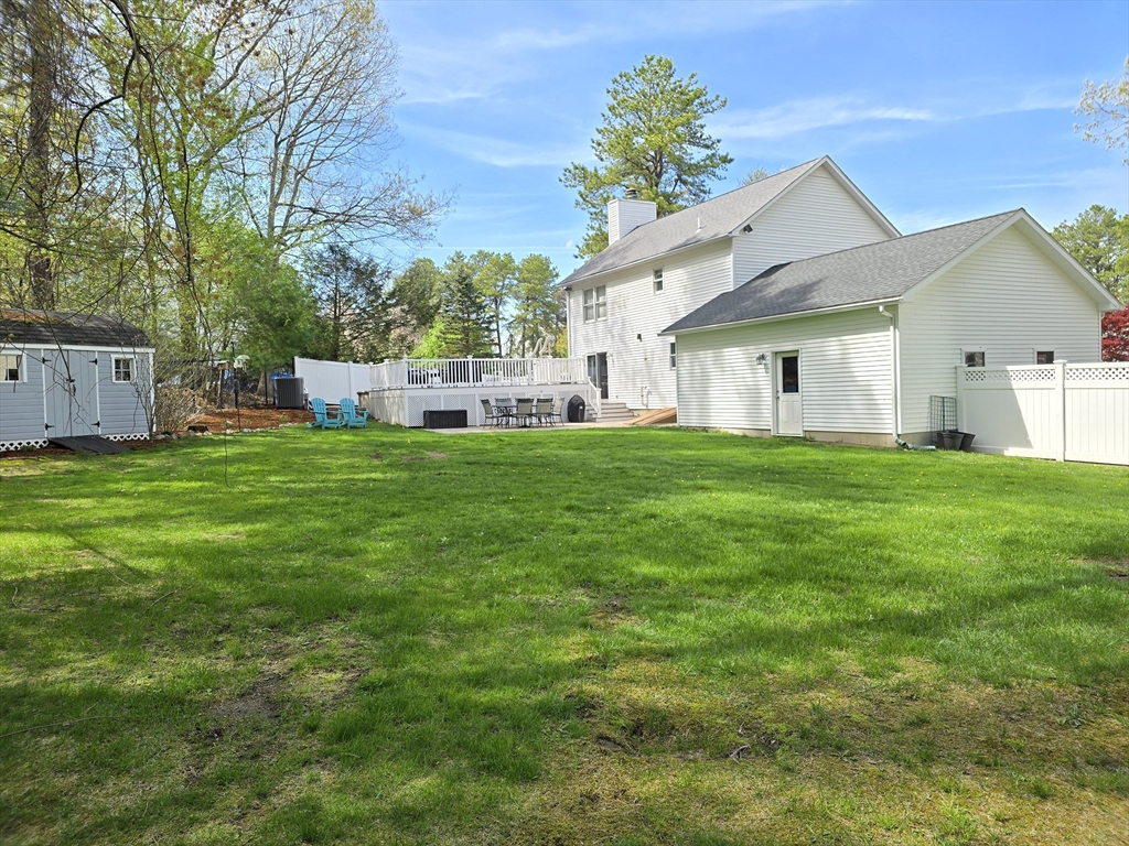 14 Oak Ridge Ln