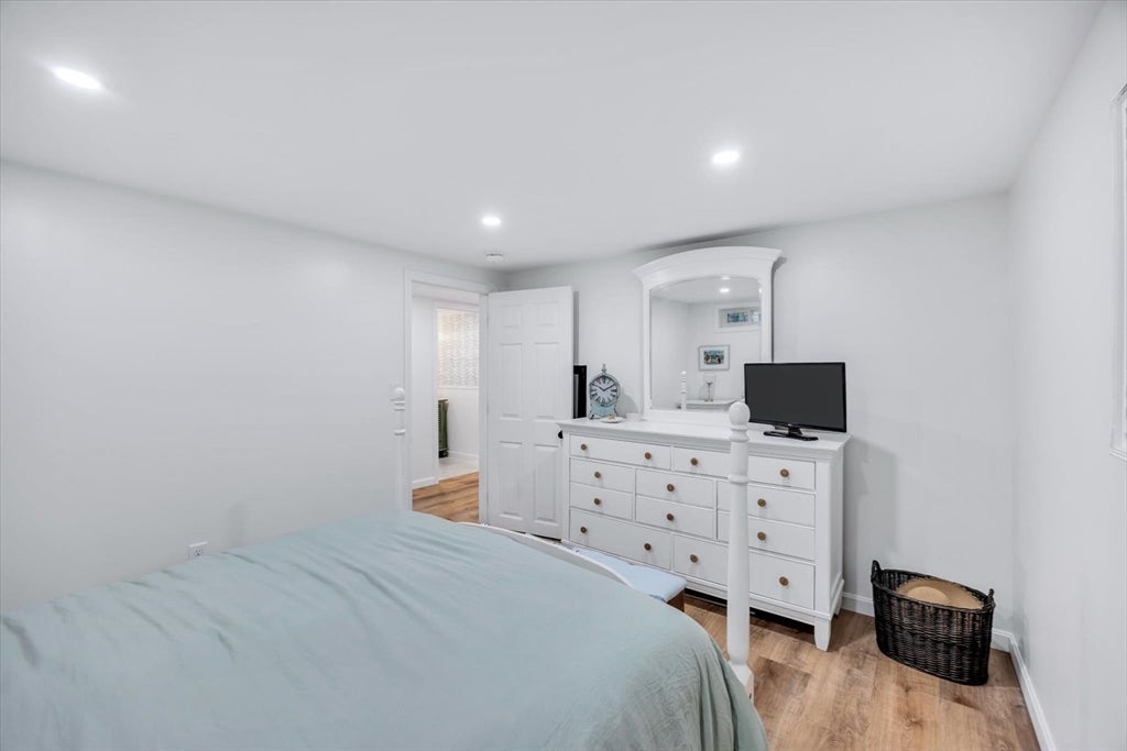 7 Fernwood Ave, Barnstable, MA, 7 Fernwood Ave, Barnstable, MA Photo #32