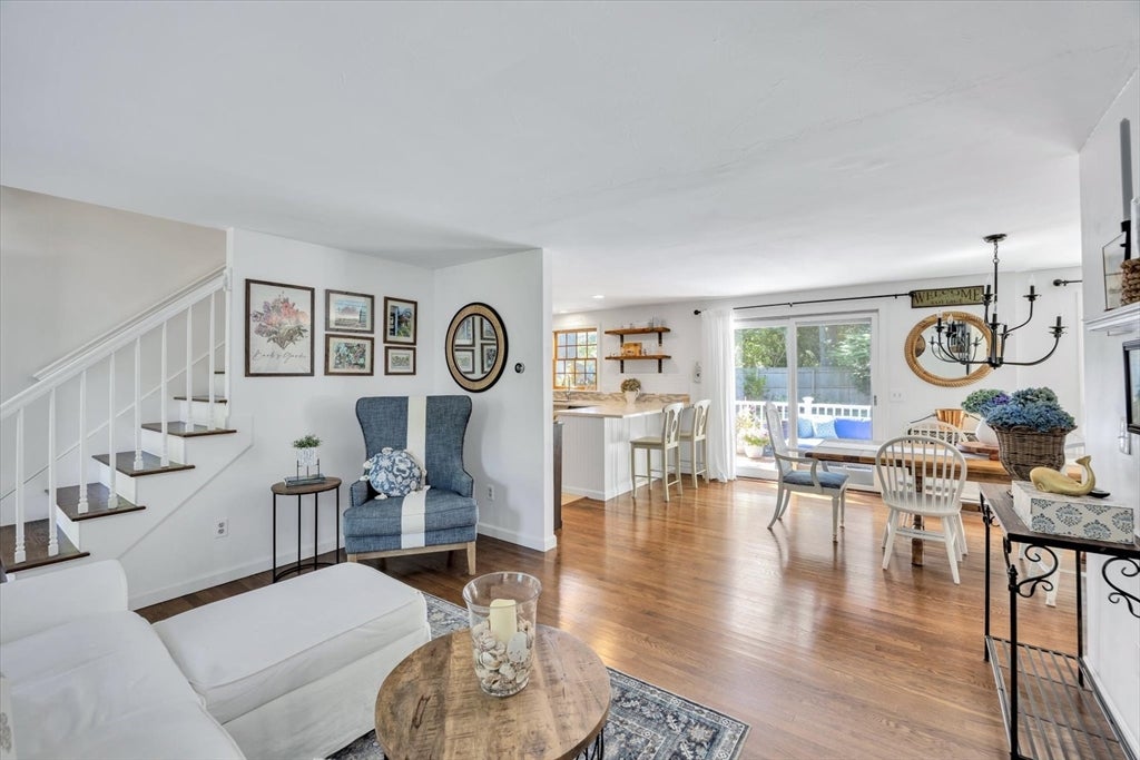 7 Fernwood Ave, Barnstable, MA, 7 Fernwood Ave, Barnstable, MA Photo #4