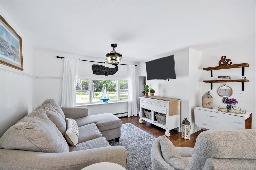 7 Fernwood Ave, Barnstable, MA, 7 Fernwood Ave, Barnstable, MA Photo #9