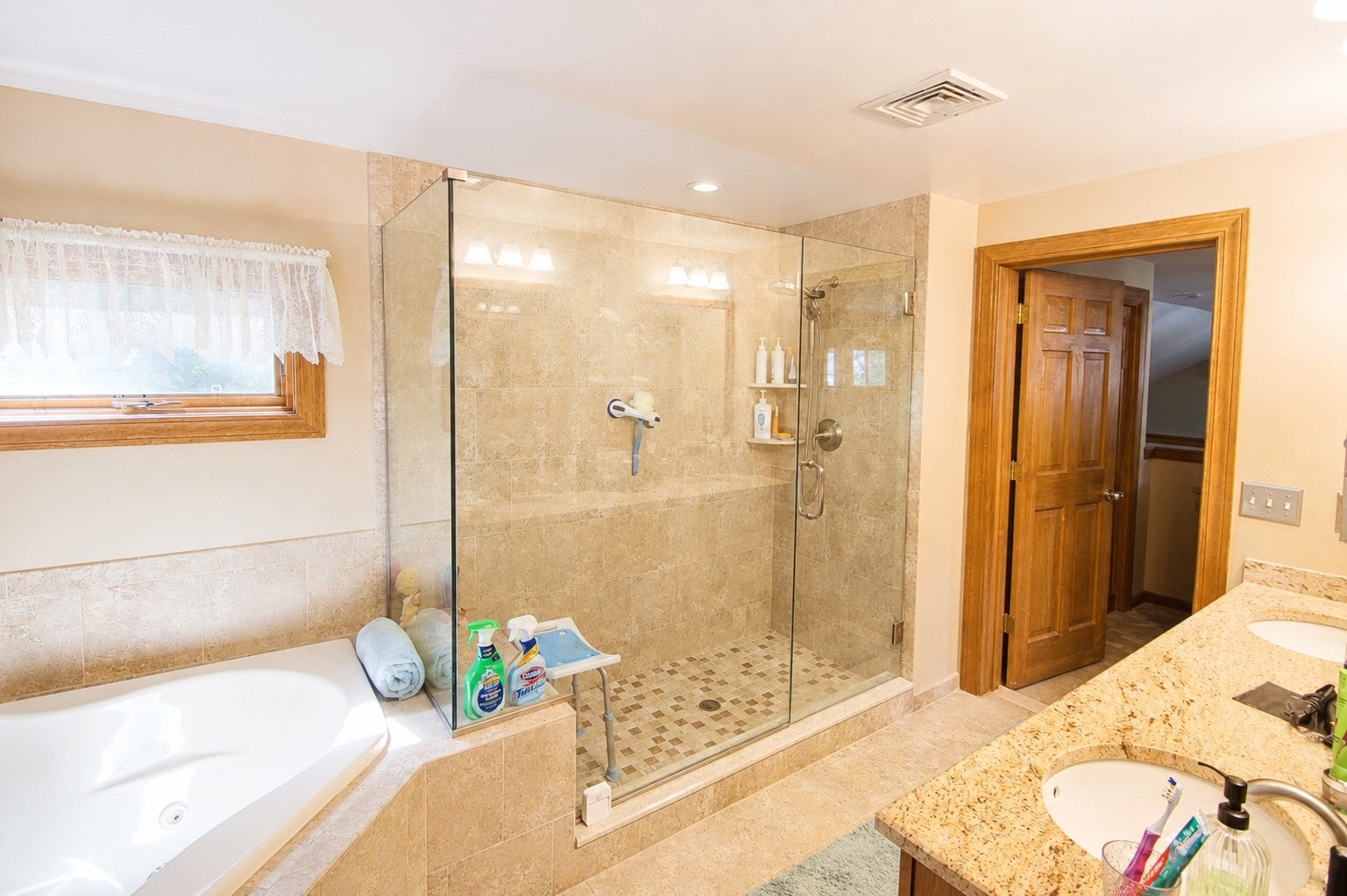 125 Boxwood Ln, Bridgewater, MA, 125 Boxwood Ln, Bridgewater, MA Photo #24