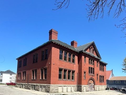 650 Plymouth Ave Fall River MA 02721