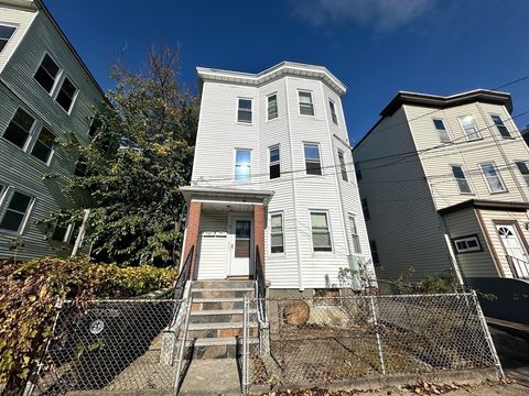 Photo of 8 Berkeley St #3, Watertown, MA 02472 (MLS # 73471512)