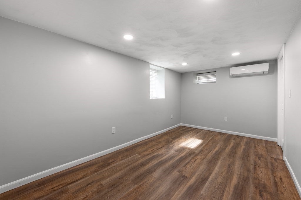 29 Laurel Rd, Milton, MA, 29 Laurel Rd, Milton, MA Photo #23
