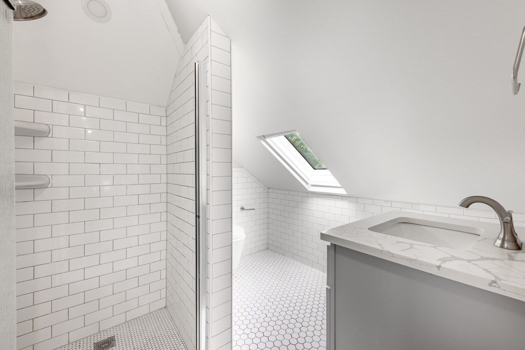 29 Laurel Rd, Milton, MA, 29 Laurel Rd, Milton, MA Photo #12