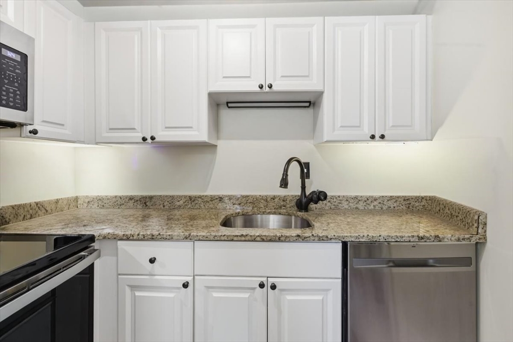 65 Glen Rd #H1, Brookline, MA Photo #15