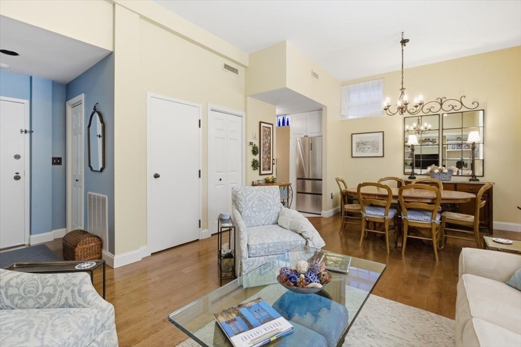 65 Glen Rd H1