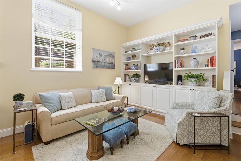 65 Glen Rd #H1, Brookline, MA Photo #6