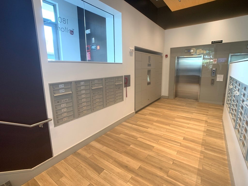 180 Telford St 213
