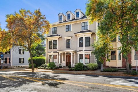 17 North St 4 Salem MA 01970