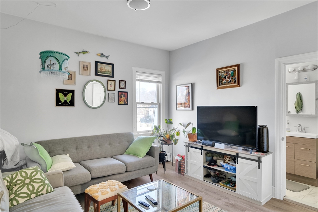 39 Union St 3