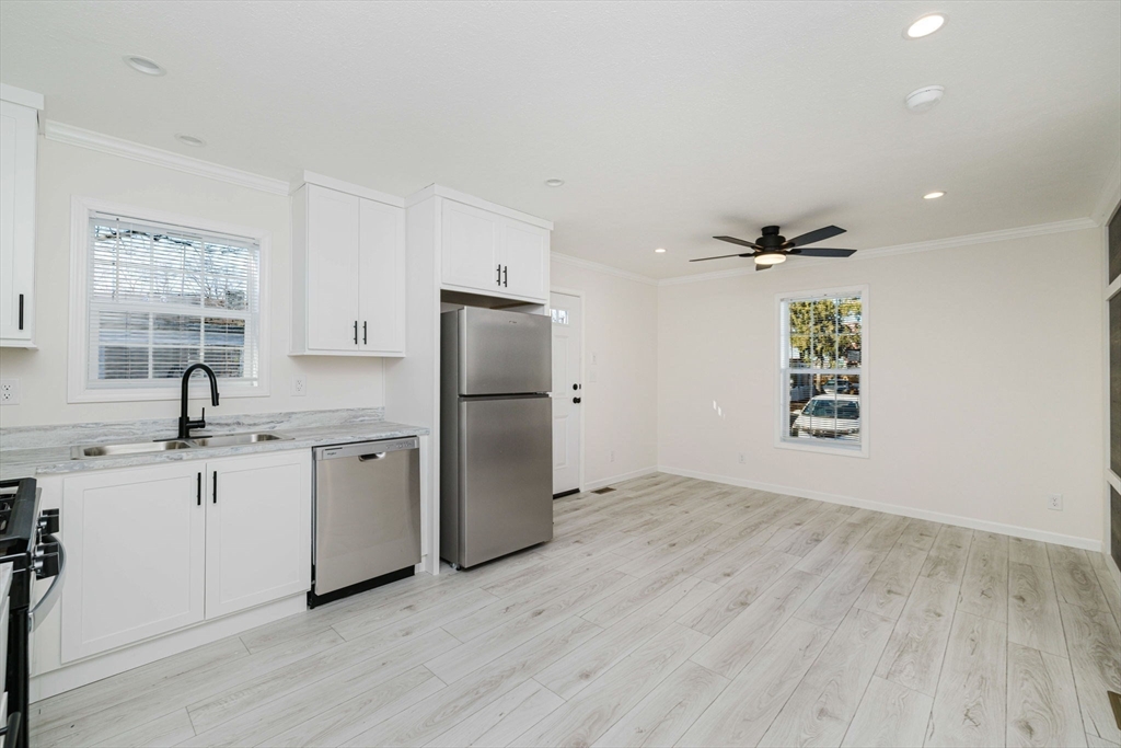 1346 Newport Ave A-06