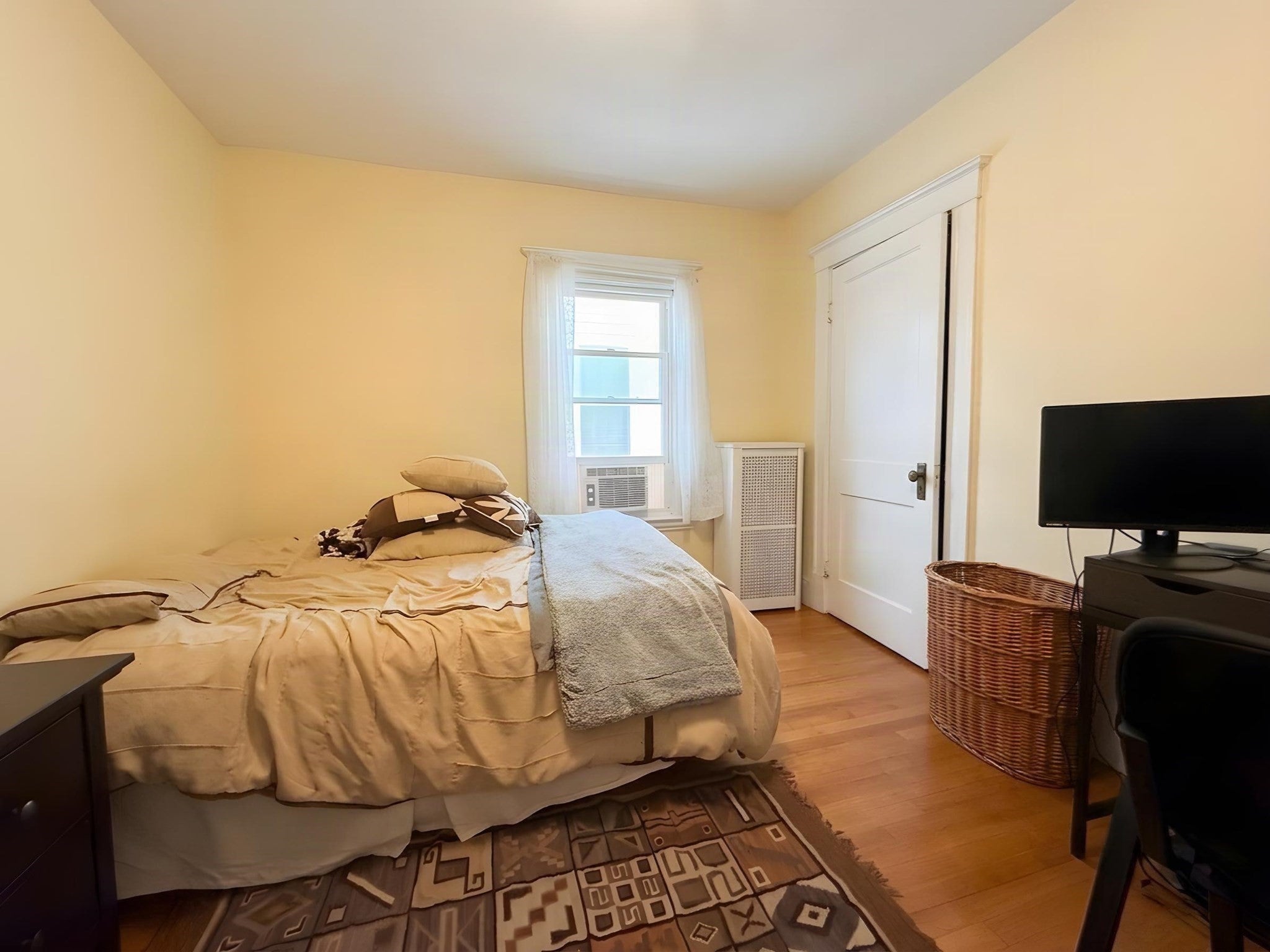 135 Greaton Rd, Boston, MA Photo #17