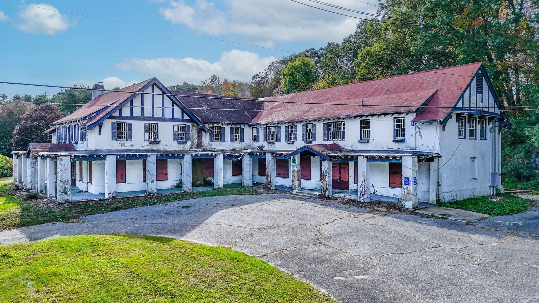 240 Worcester Road