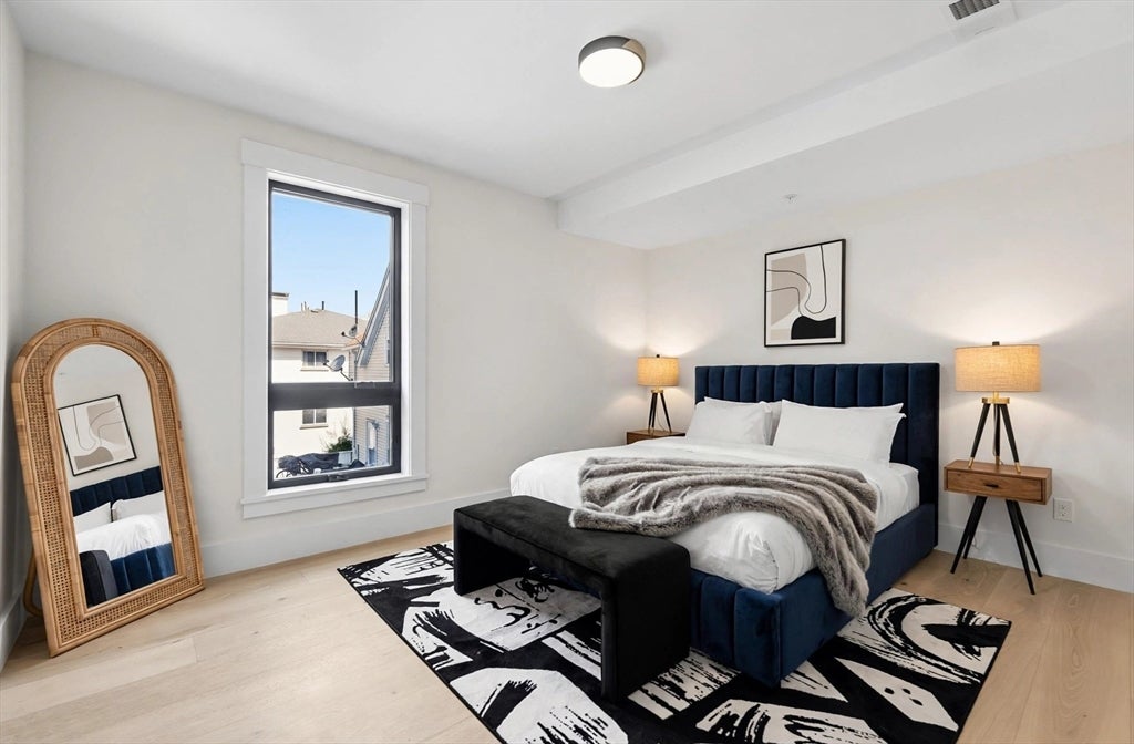 17 Holmes ST #4, Quincy, MA Photo #3