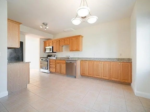 123 Revere St #F, Canton, MA Photo #3